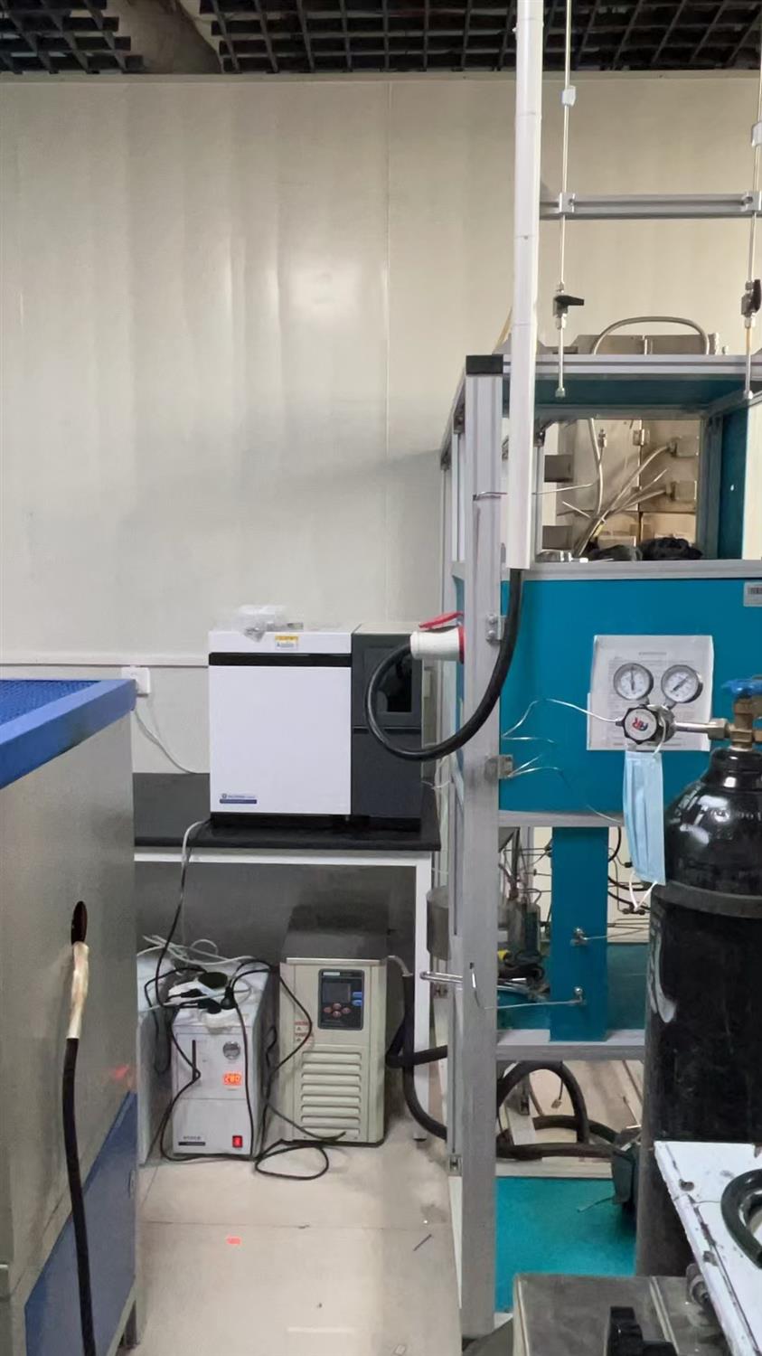 宁夏大学co2催化反应气相色谱仪.jpg